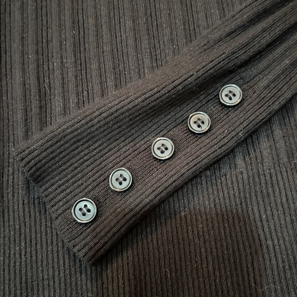 Black size M longline sweater. Button accents on sleeves. - Picture 2 of 10